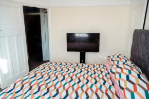 Exclusive 26 room, Ilford